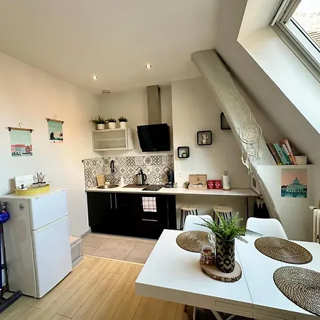 Le Petit Pote' Hyper Centre Apartment *