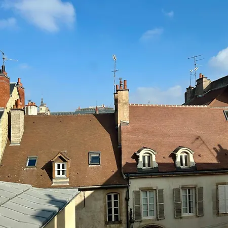 Le Petit Pote' Hyper Centre Apartment *